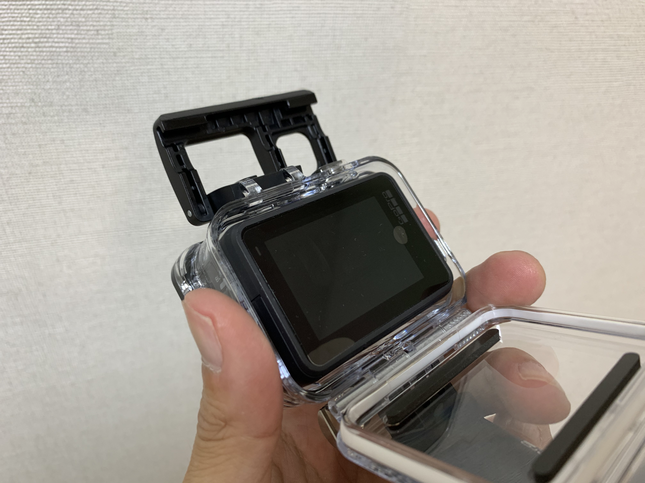 GoPro HERO7のハウジング「SUPER SUIT」の使い方と装着方法！ | ログカメラ